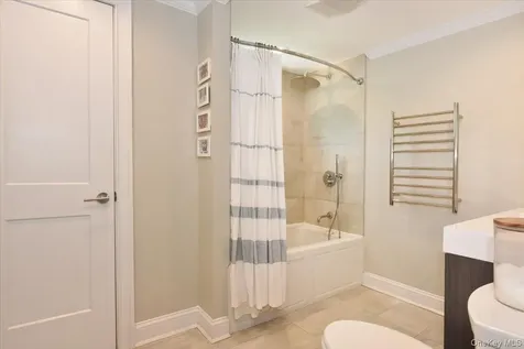 383 Violet Street Massapequa Park NY 11762