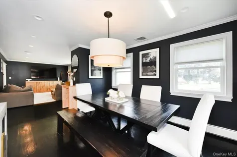 383 Violet Street Massapequa Park NY 11762