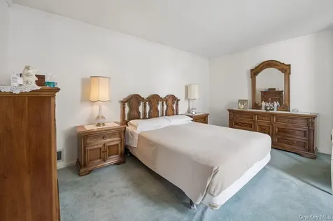 21 Hayes Drive Eastchester NY 10709