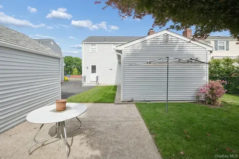 21 Hayes Drive Eastchester NY 10709
