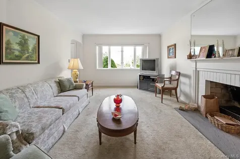 21 Hayes Drive Eastchester NY 10709