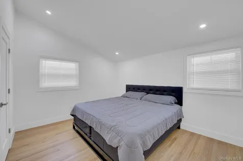13 W 15th Street Deer Park NY 11729