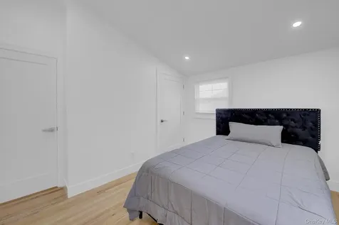 13 W 15th Street Deer Park NY 11729