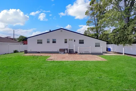 13 W 15th Street Deer Park NY 11729