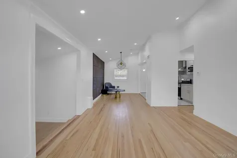 13 W 15th Street Deer Park NY 11729