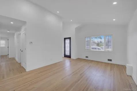 13 W 15th Street Deer Park NY 11729