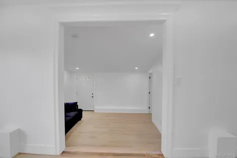 13 W 15th Street Deer Park NY 11729