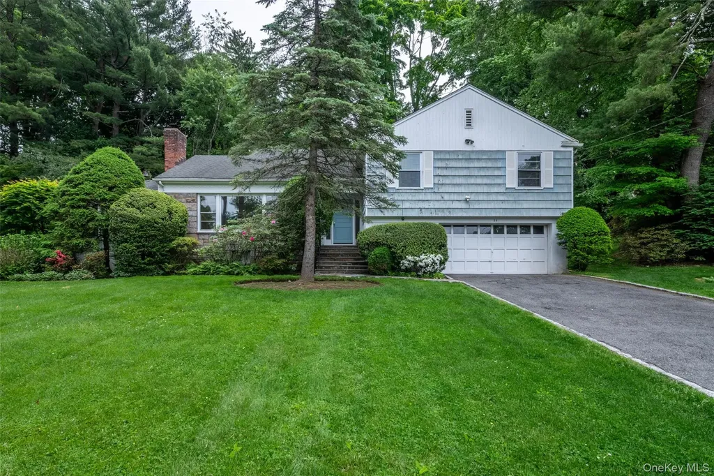 25 Crosshill Road Hartsdale NY 10530