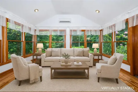 25 Crosshill Road Hartsdale NY 10530