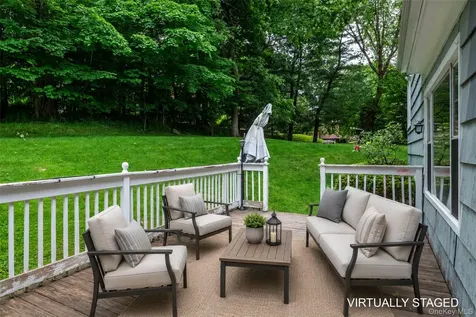 25 Crosshill Road Hartsdale NY 10530