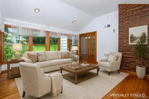 25 Crosshill Road Hartsdale NY 10530