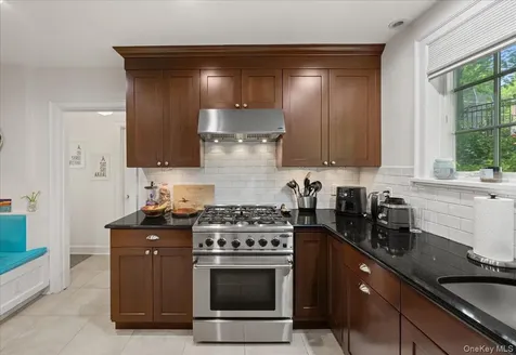 311 Lyncroft Road New Rochelle NY 10804