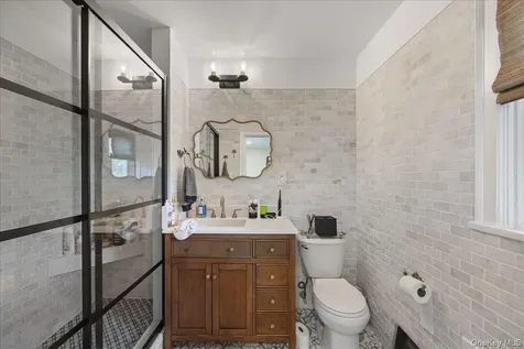 311 Lyncroft Road New Rochelle NY 10804