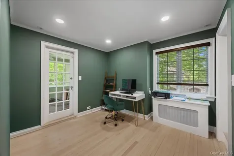 311 Lyncroft Road New Rochelle NY 10804