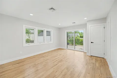 105 Moore Street New Hyde Park NY 11040