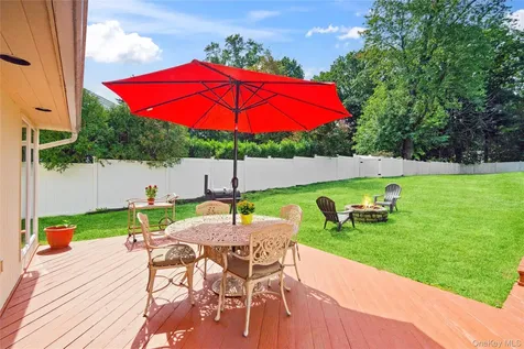 23 Wildwood Lane Greenvale NY 11548