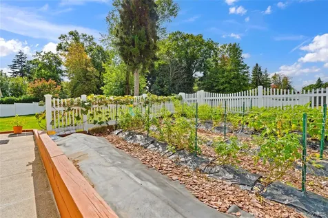 23 Wildwood Lane Greenvale NY 11548