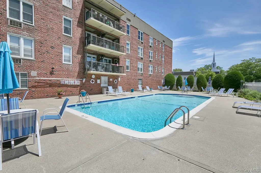 60 Hempstead Avenue Lynbrook NY 11563