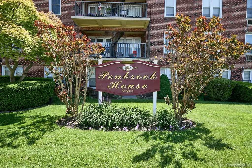 60 Hempstead Avenue Lynbrook NY 11563