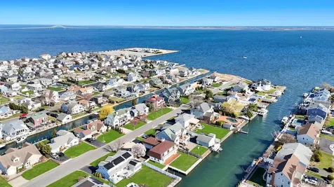 66 Lighthouse Road Babylon NY 11702