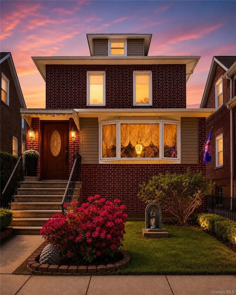 1715 Hering Avenue Bronx NY 10461