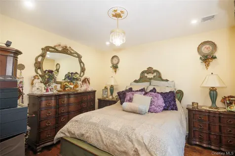 1715 Hering Avenue Bronx NY 10461