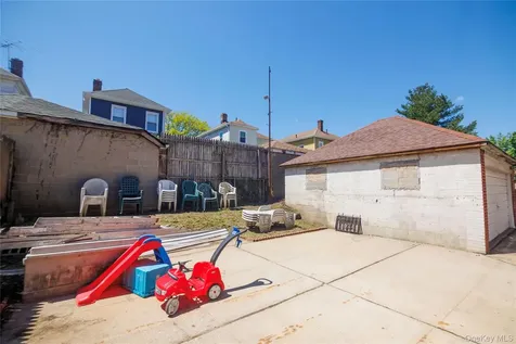 1715 Hering Avenue Bronx NY 10461