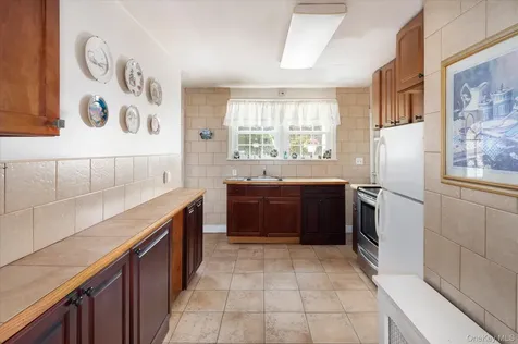 544 Route 6 Mahopac NY 10541