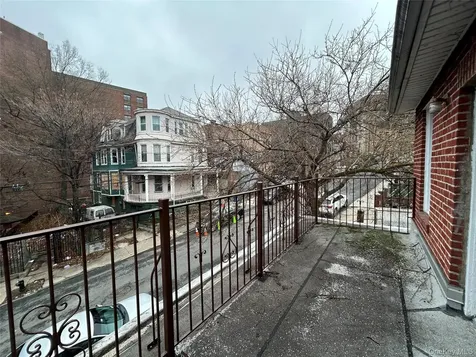 1819 Palisade Place Bronx NY 10453