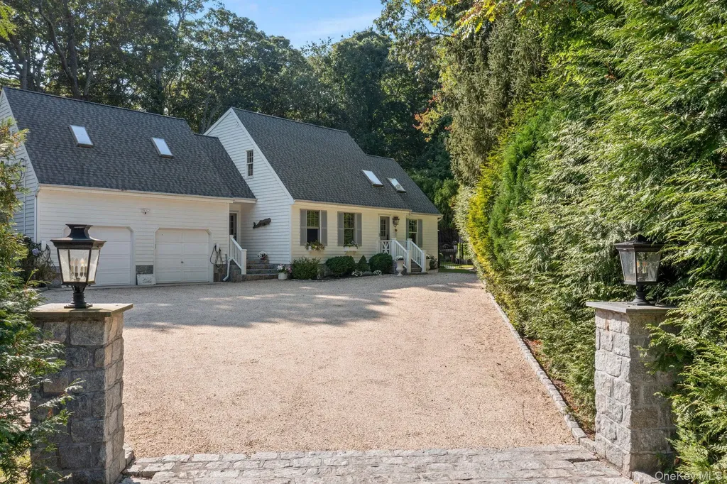 2421 Noyac Road Sag Harbor NY 11963