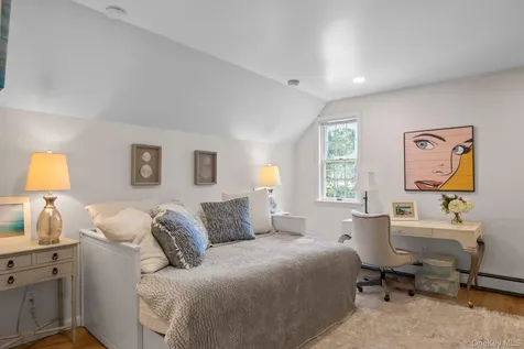 2421 Noyac Road Sag Harbor NY 11963