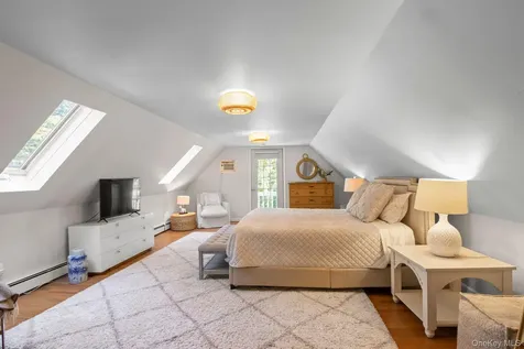 2421 Noyac Road Sag Harbor NY 11963