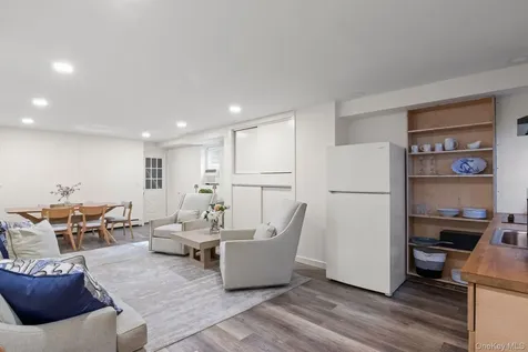 2421 Noyac Road Sag Harbor NY 11963