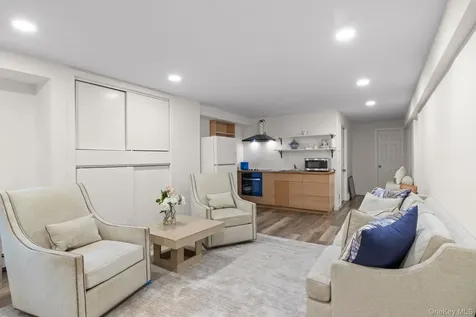 2421 Noyac Road Sag Harbor NY 11963