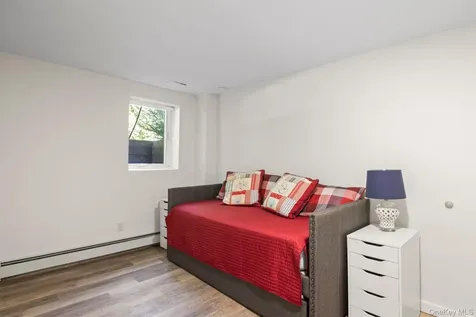 2421 Noyac Road Sag Harbor NY 11963