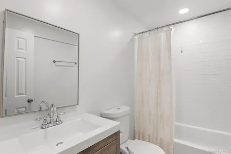 2421 Noyac Road Sag Harbor NY 11963