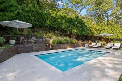 2421 Noyac Road Sag Harbor NY 11963