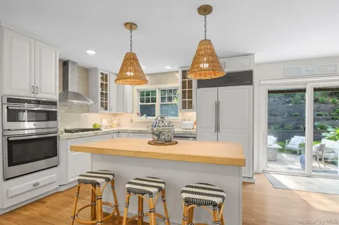 2421 Noyac Road Sag Harbor NY 11963