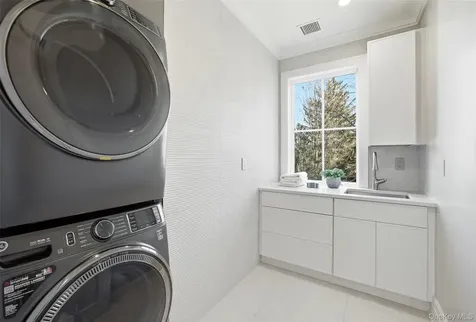 83 Orchard Avenue Rye NY 10580