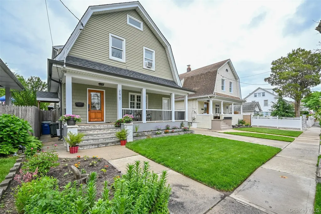 219-07 101st Avenue Queens Village NY 11429