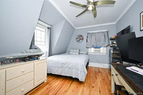 219-07 101st Avenue Queens Village NY 11429
