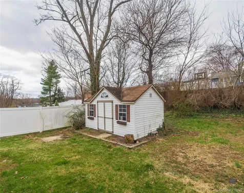 43 Lafayette Drive New Windsor NY 12553