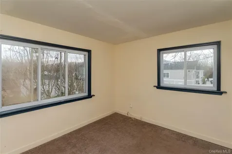 43 Lafayette Drive New Windsor NY 12553
