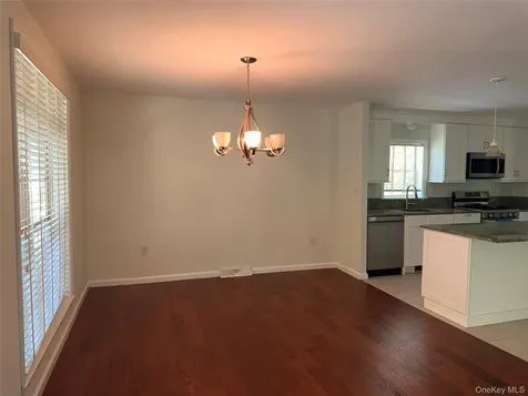 1661 Old Country Road Riverhead NY 11901