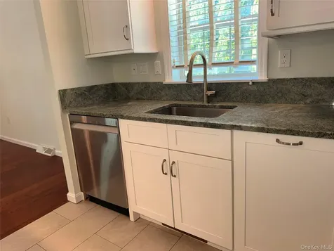 1661 Old Country Road Riverhead NY 11901