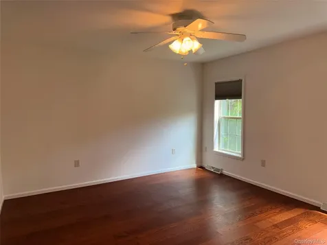 1661 Old Country Road Riverhead NY 11901