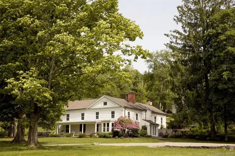 809 Quaker Hill Road Pawling NY 12564