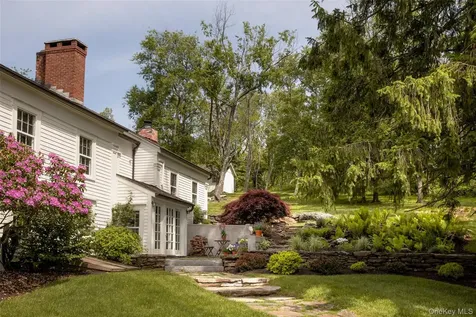 809 Quaker Hill Road Pawling NY 12564