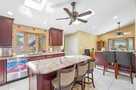 19 S Cranford Road Bardonia NY 10954