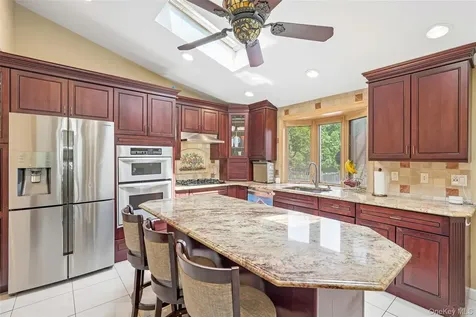 19 S Cranford Road Bardonia NY 10954